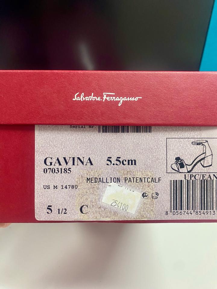 Босоножки Salvatore Ferragamo (состояние новые)