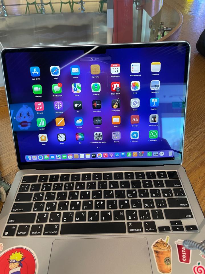 MacBook Air M2 2022