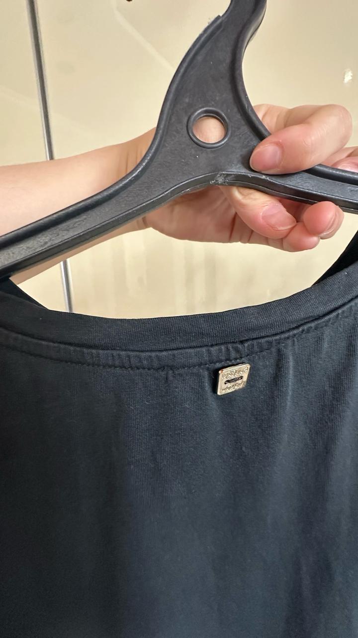 Шикарная удлиненная футболка оригинал с бутика Карл Лагерфельд