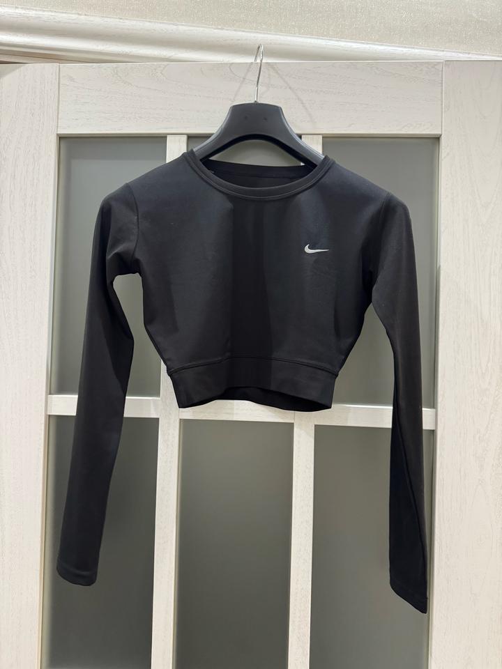 женский укороченный лонгслив Nike