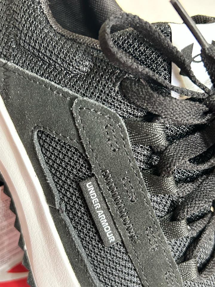 Кроссовки under armour