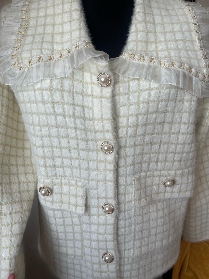 Милая пушистая кофта