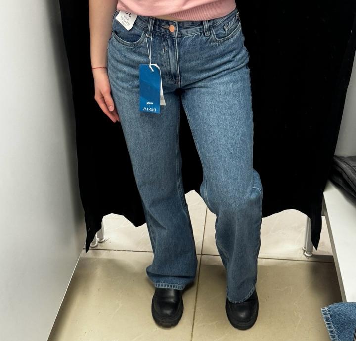 Джинсы прямого фасона