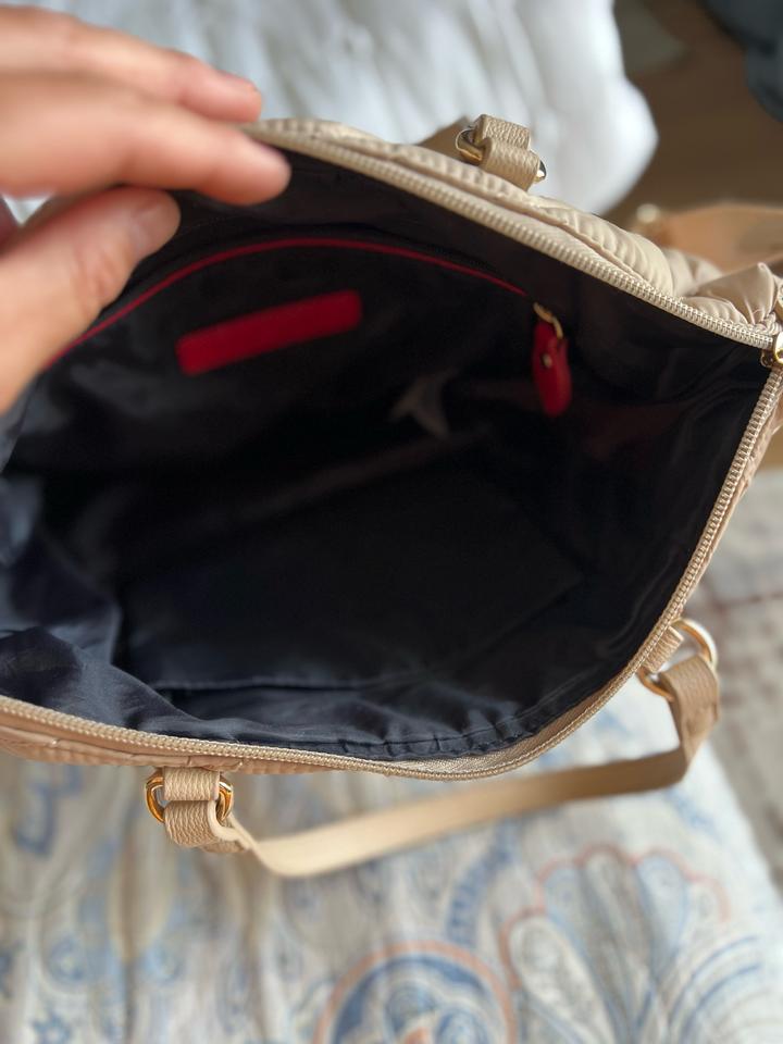 Продам сумку бежевую Тommy Hilfiger оригинал