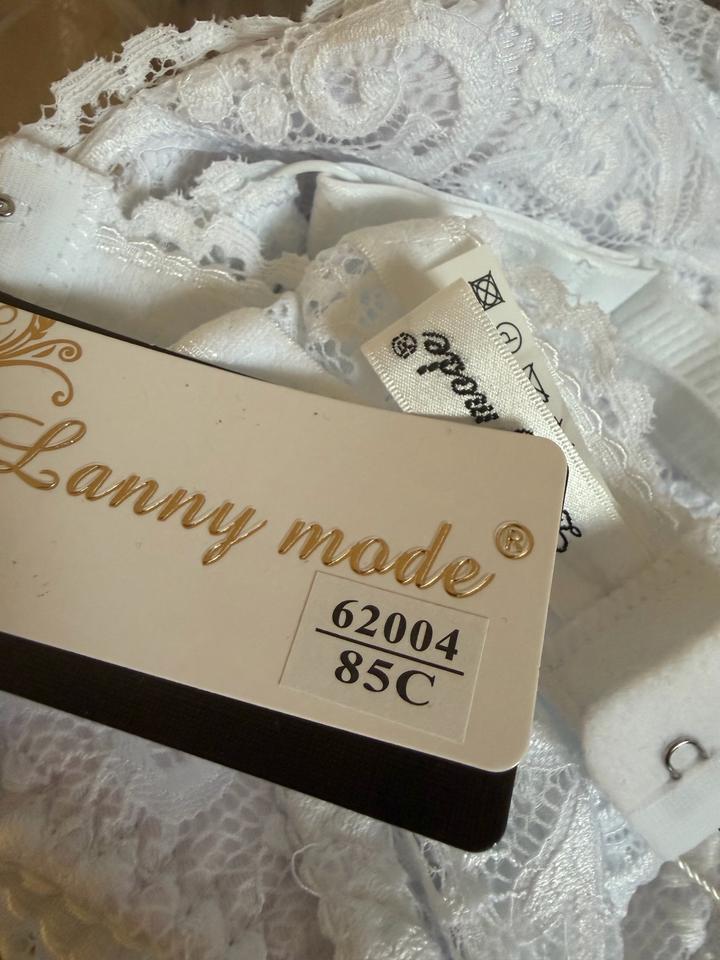 Бюстгальтер дублированная чашка Lanny Mode белый размер 85 С
