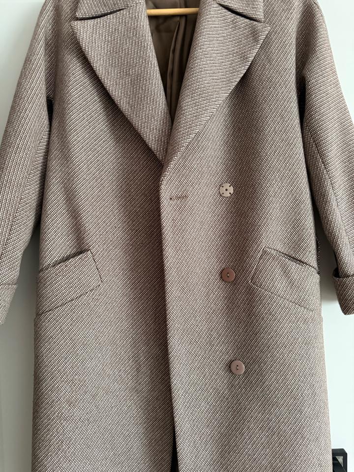 Шерстяное пальто