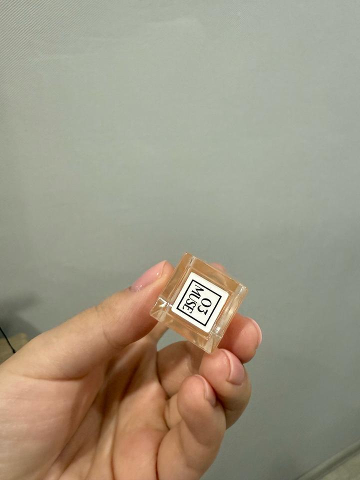 Sen sulu блеск для губ