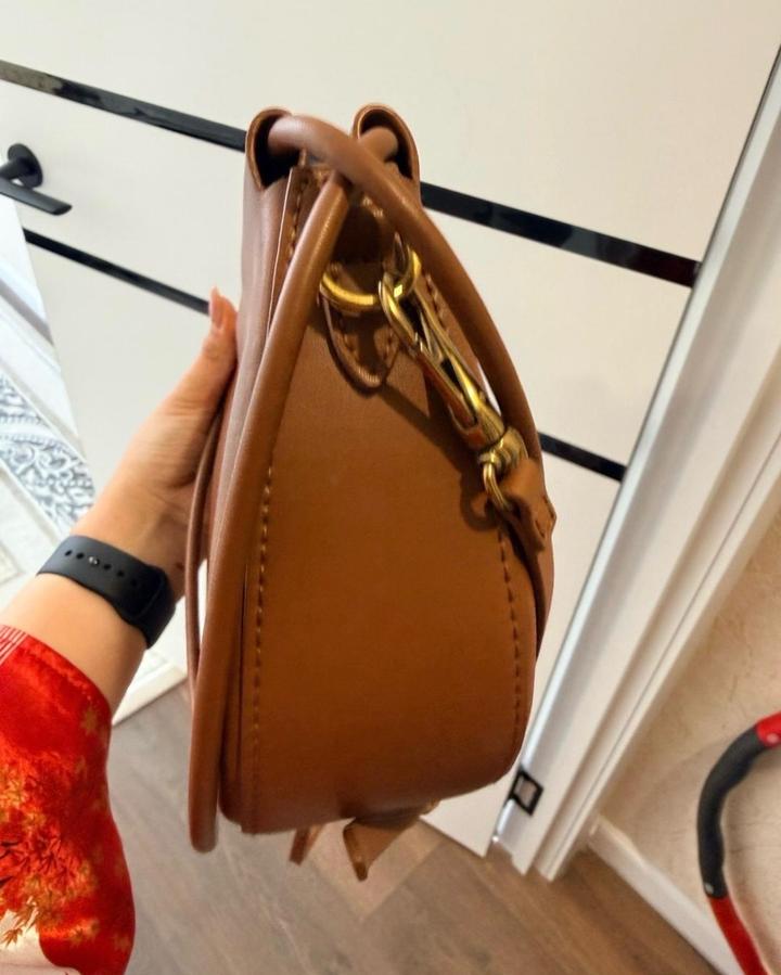 Сумка Charles & Keith