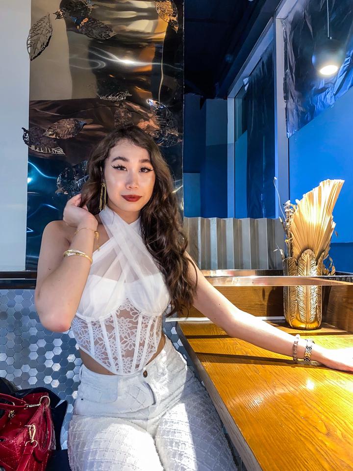 Белый топик с корсетом