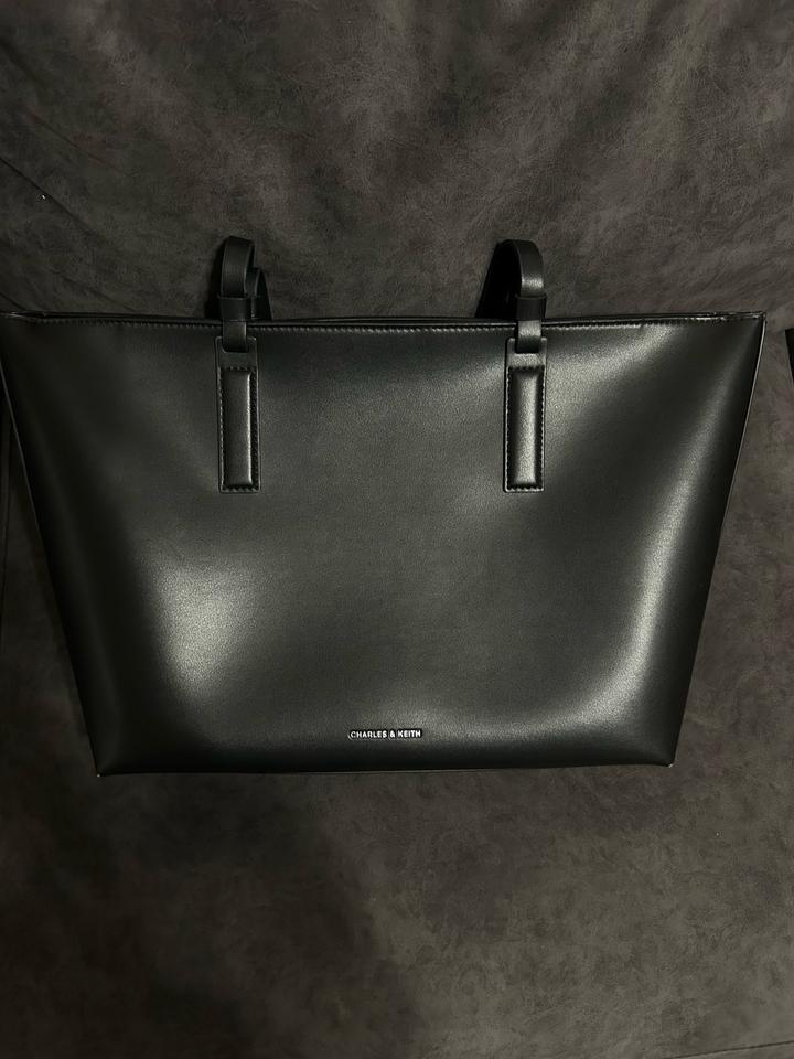 Сумка от CHARLES&KEITH