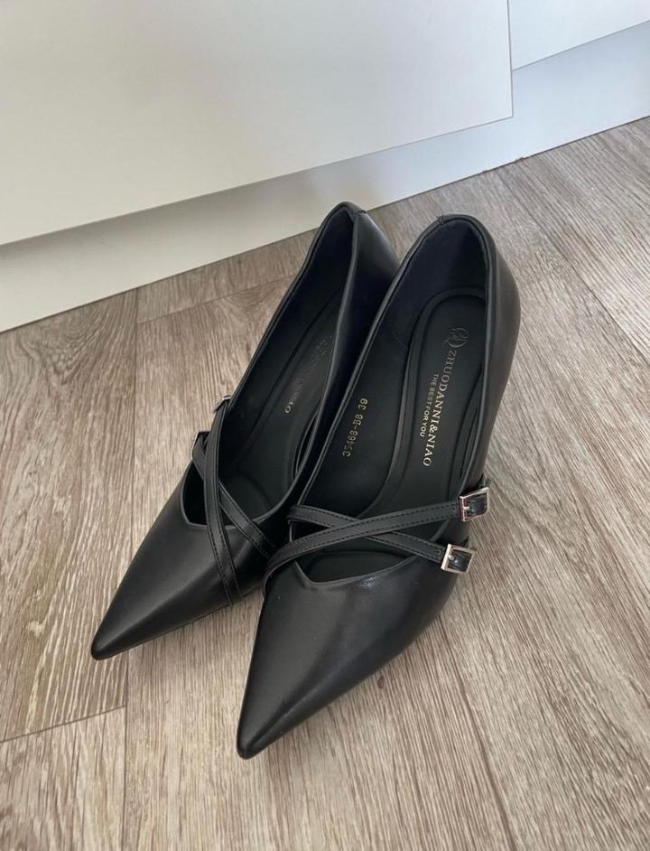 Черные туфли