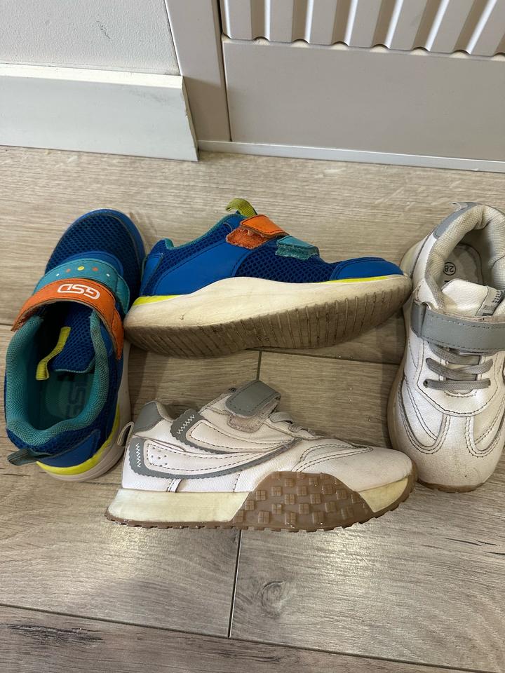 2 пары кроссовки 28