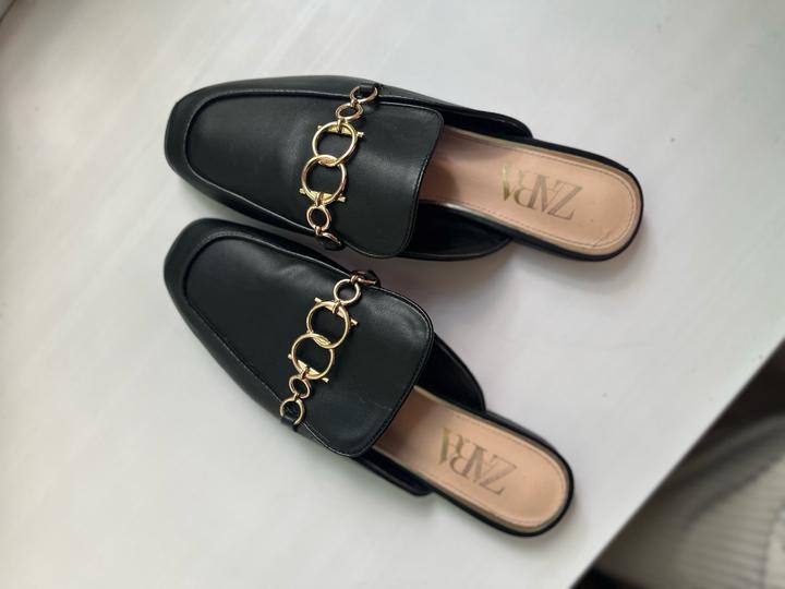 Черные мюли Zara