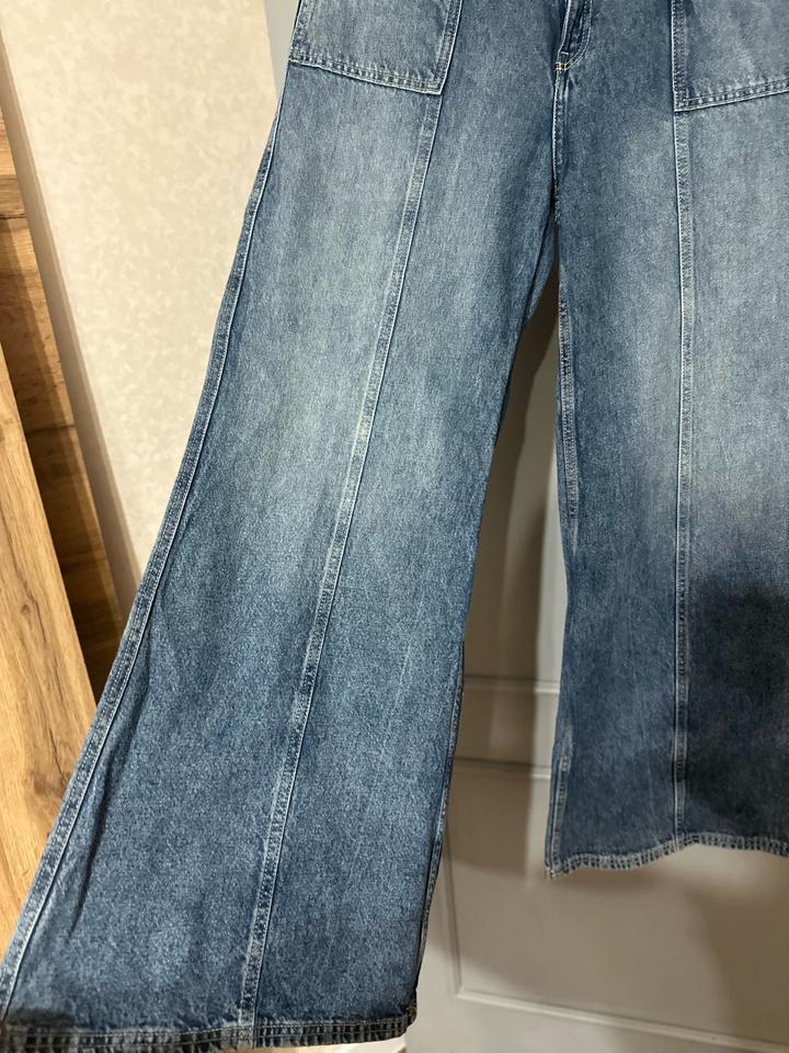 Джинсы-клёш Divided by H&M