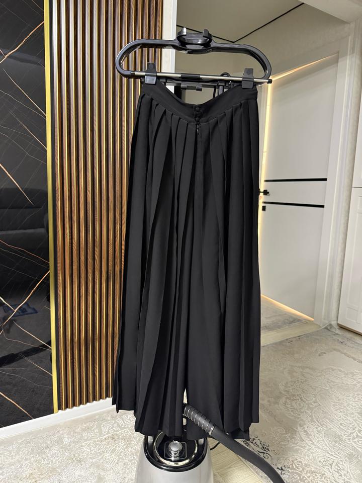 Палаццо пшиссе Massimo Dutti