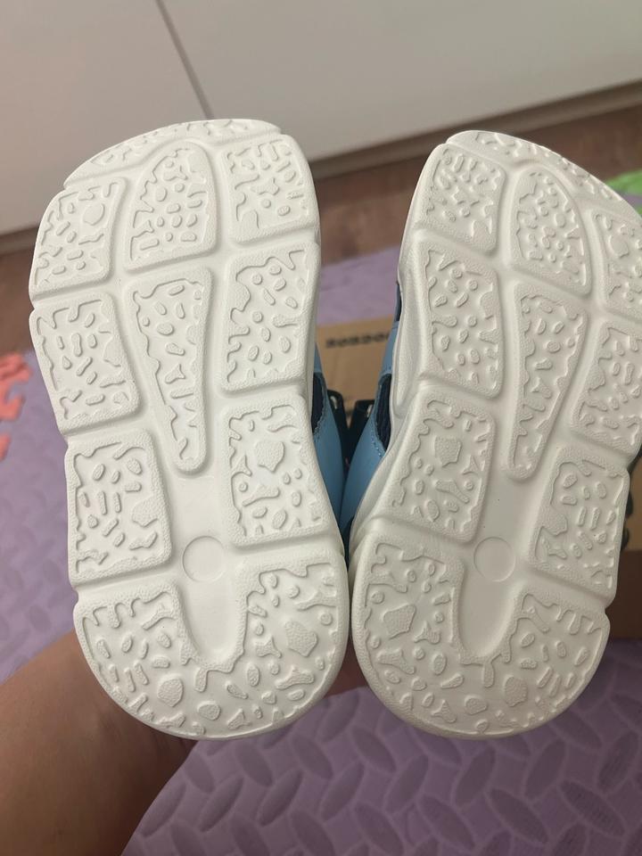 Летние кроссовки