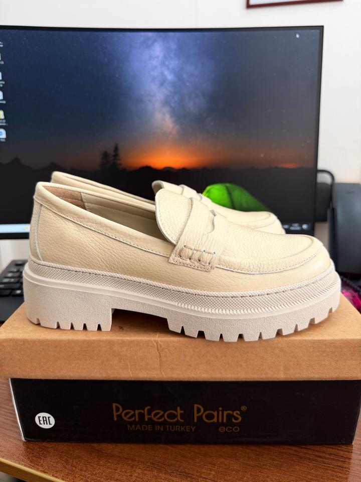 Обувь лоферы