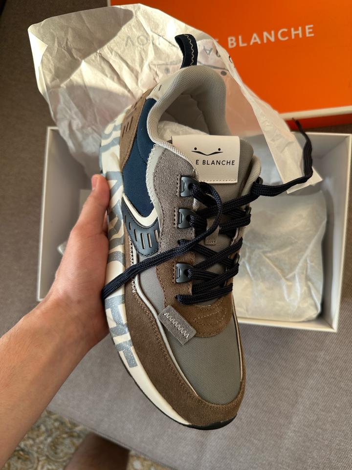 Кроссовки Voile Blanche