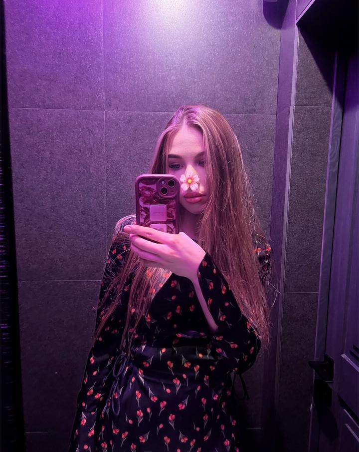 Платье на завязках в цветочек