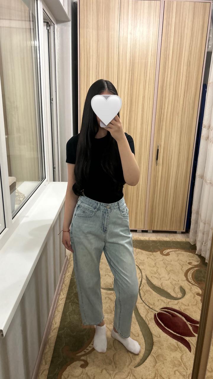 Джинсы голубые