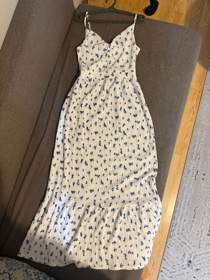 Весеннее-летнее легкое платье макси