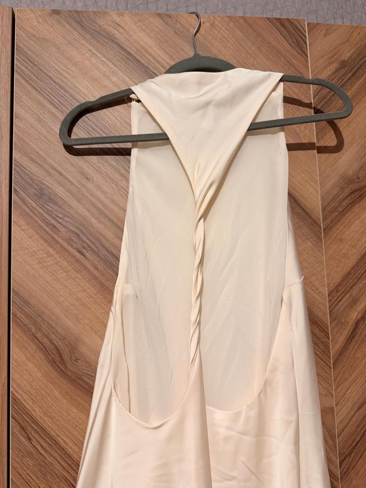 Платье Zara платье в пол, открыта спина
