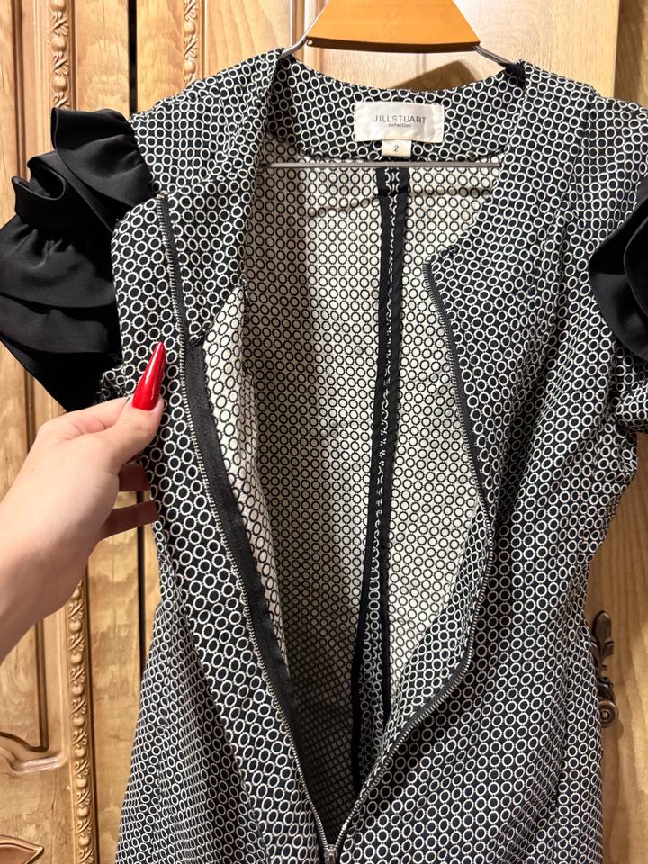 Элегантное платье JILLSTUART