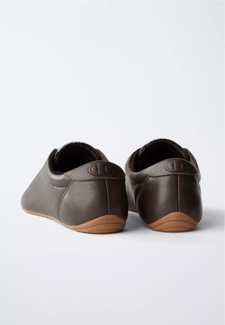 Кожаные кроссовки дерби