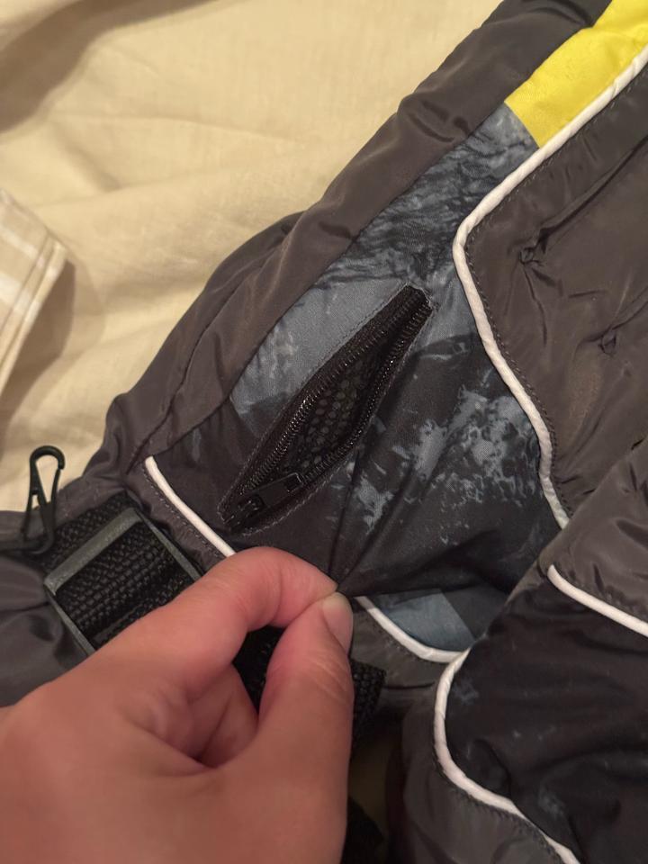 горнолыжные перчатки