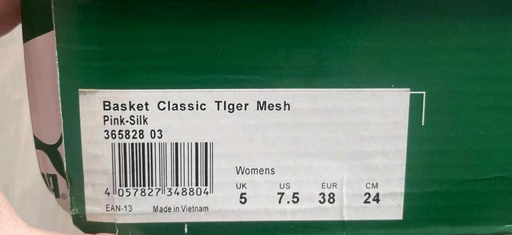 PUMA Suede Platform Satin в розовом цвете.