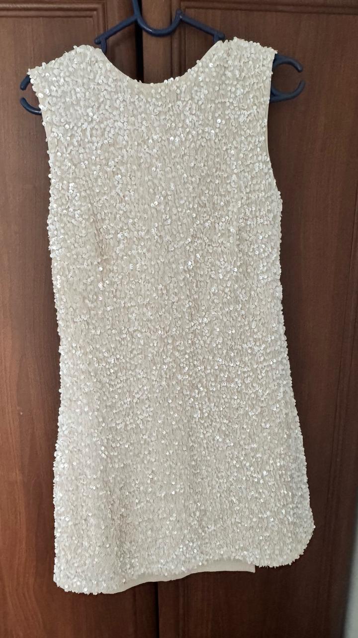 белое платье H&M