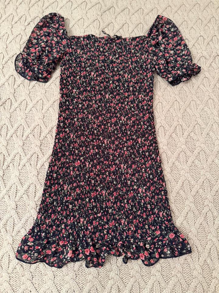 Платье FBSister