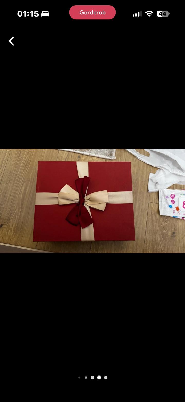 Красные туфли шпильки