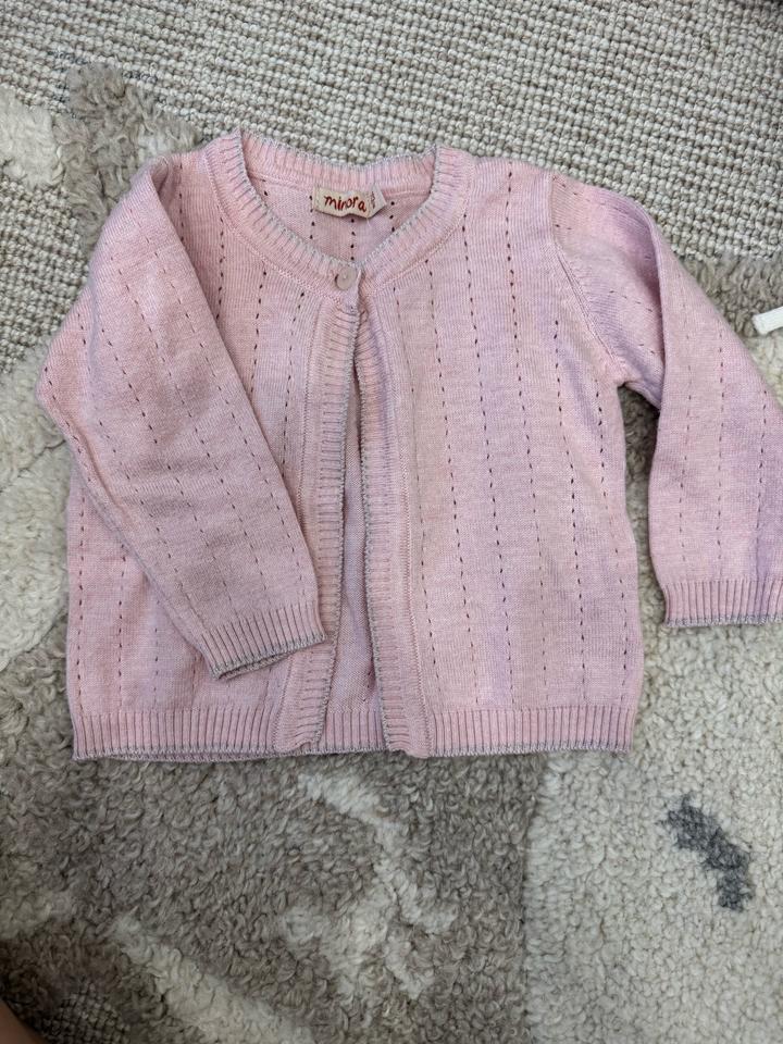 Кофточки для девочки