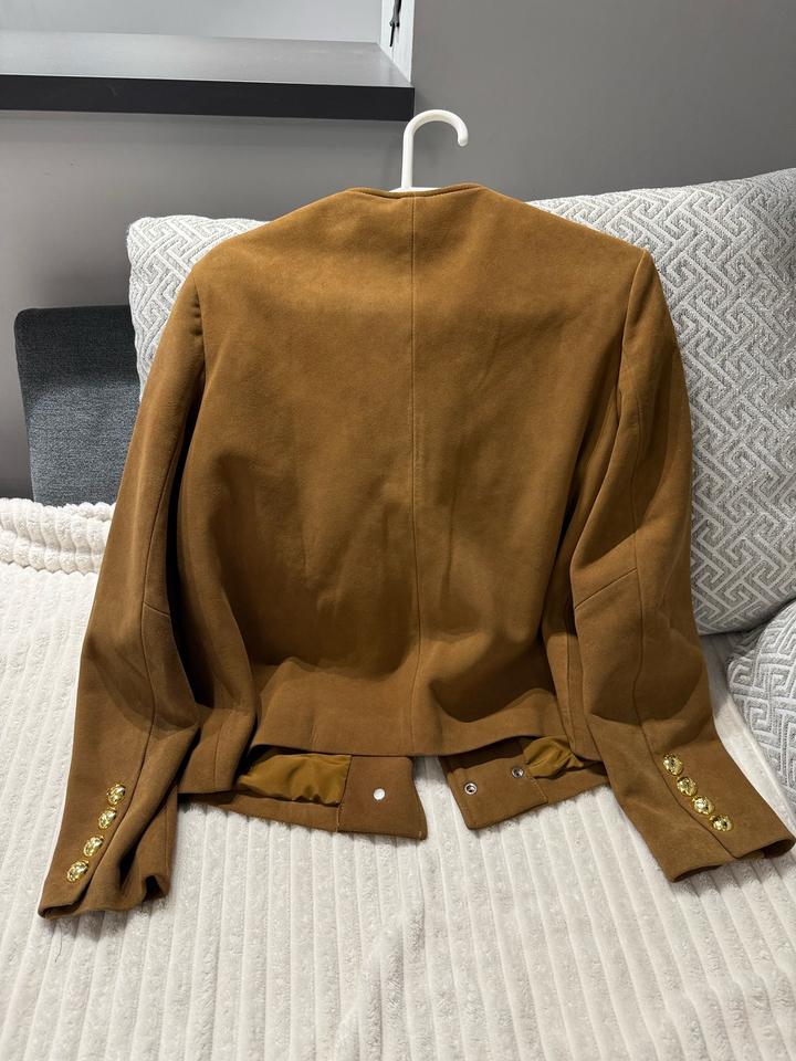 Натуральная замшевая куртка