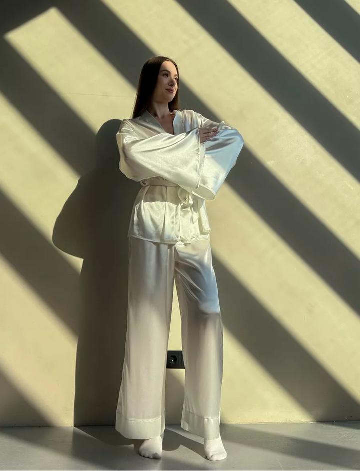 Пижама белая кимано с брюками палаццо и поясом