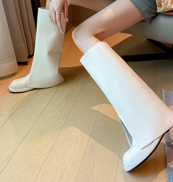 Белые сапожки