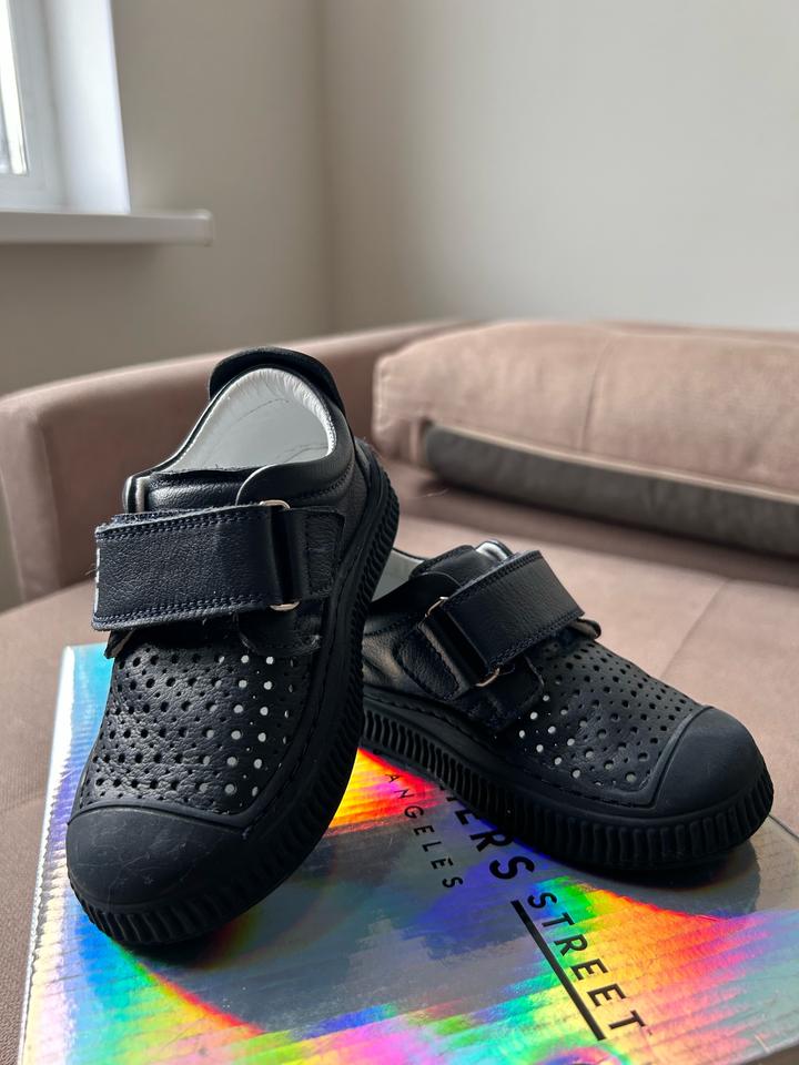 Продам кожаные сандали Tiflani!