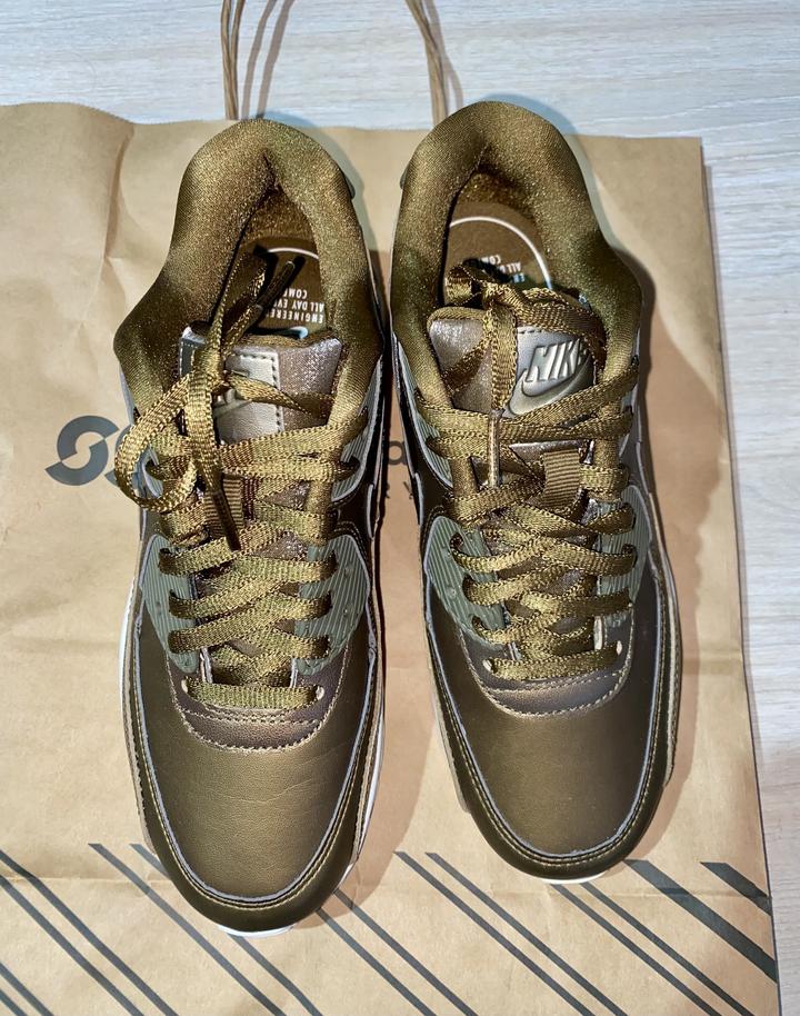 Nike Air Max 90 Premium ‘Metallic Field’