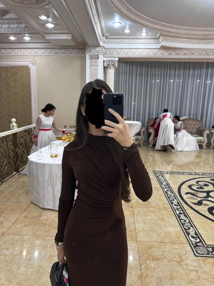 продам коричневое платье Lichi