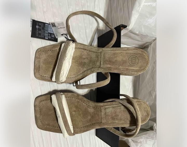замшевые босоножки Massimo Dutti