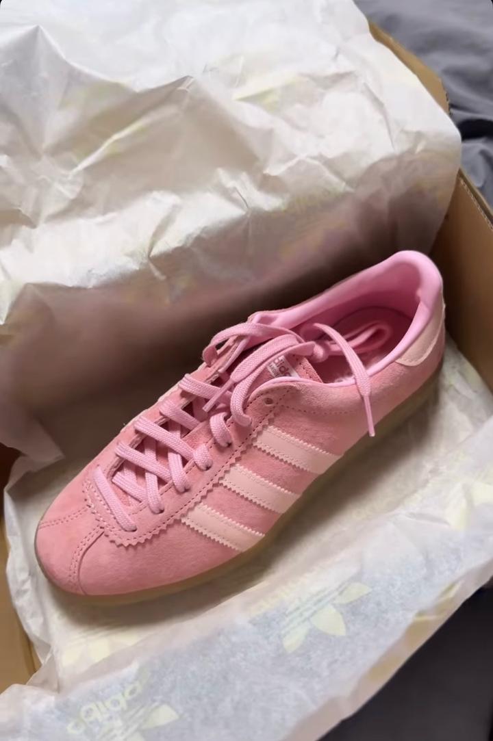 Кроссовки Adidas