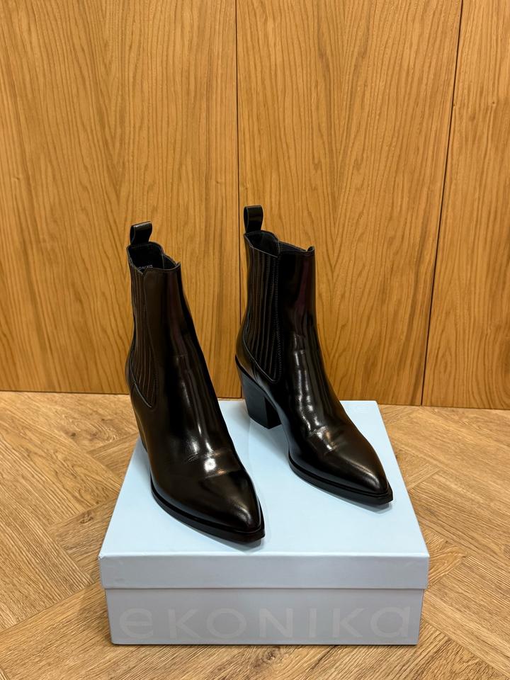 Ботильоны/казачки Econika