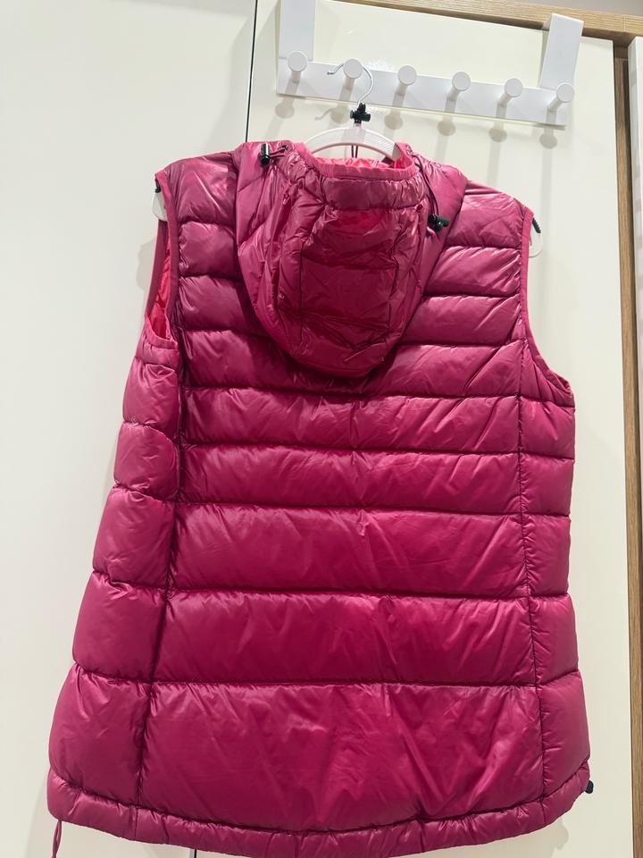 Жилетка розовая Deha