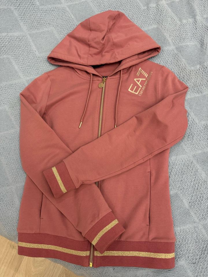 Спортивный костюм Emporio Armani EA7