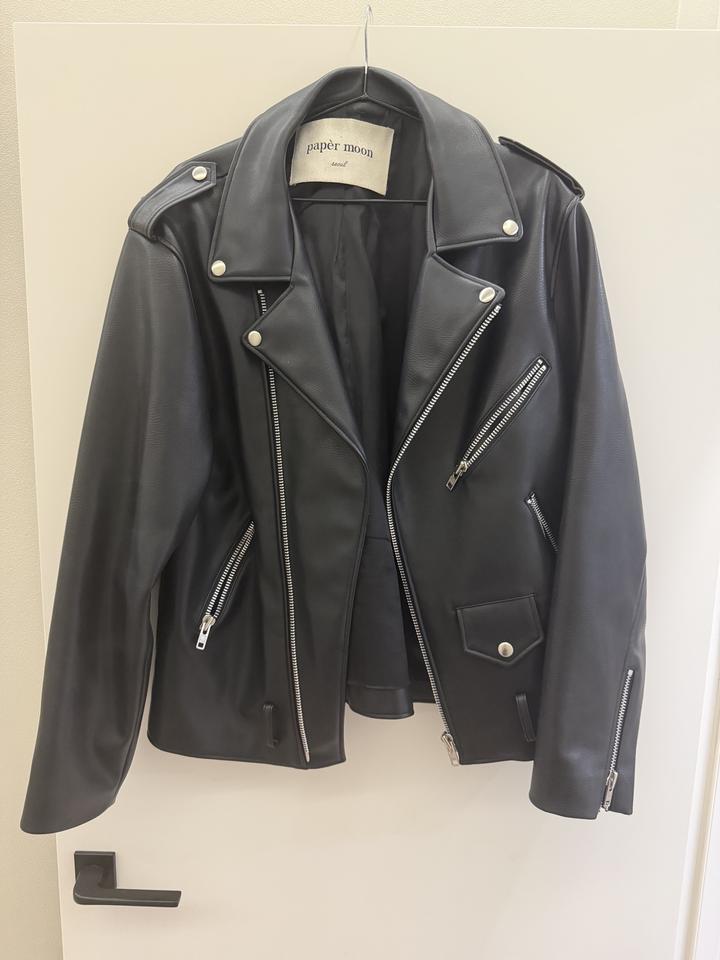 Куртка кожаная