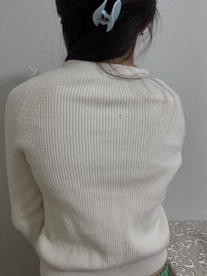 Молочный кардиган