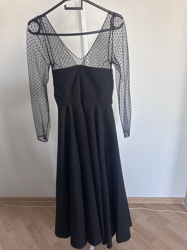 Черное платье