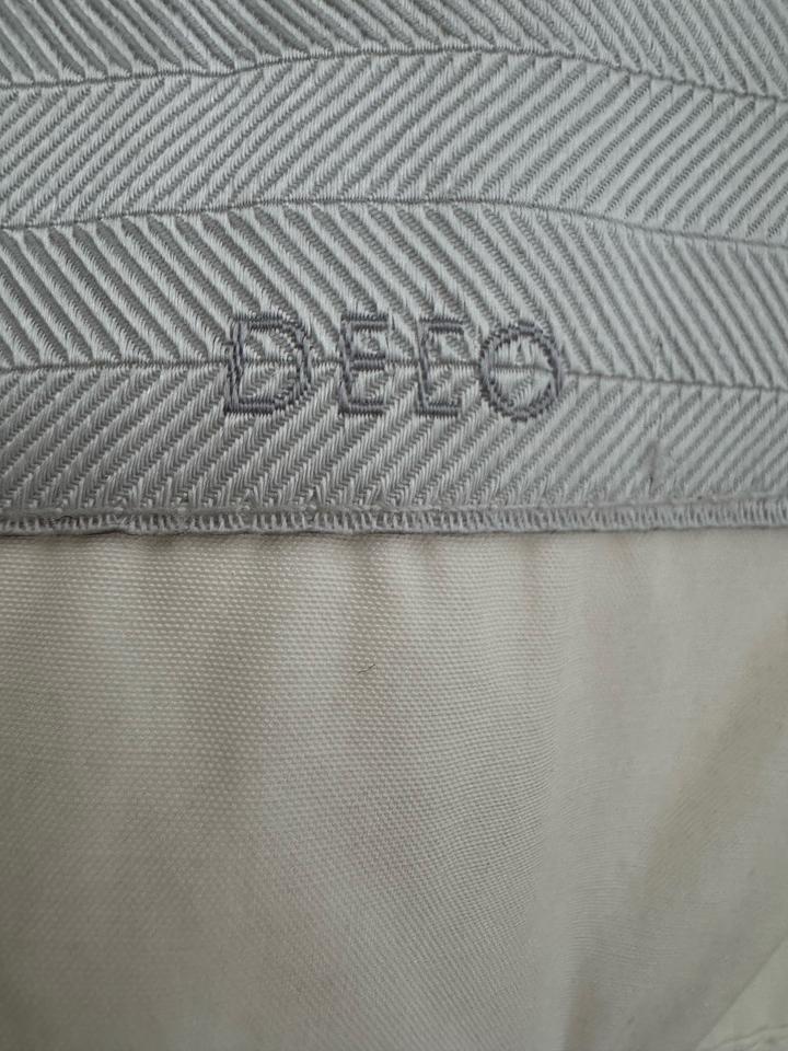 Куртка демисезонная с скрытым капюшоном — стиль и комфорт