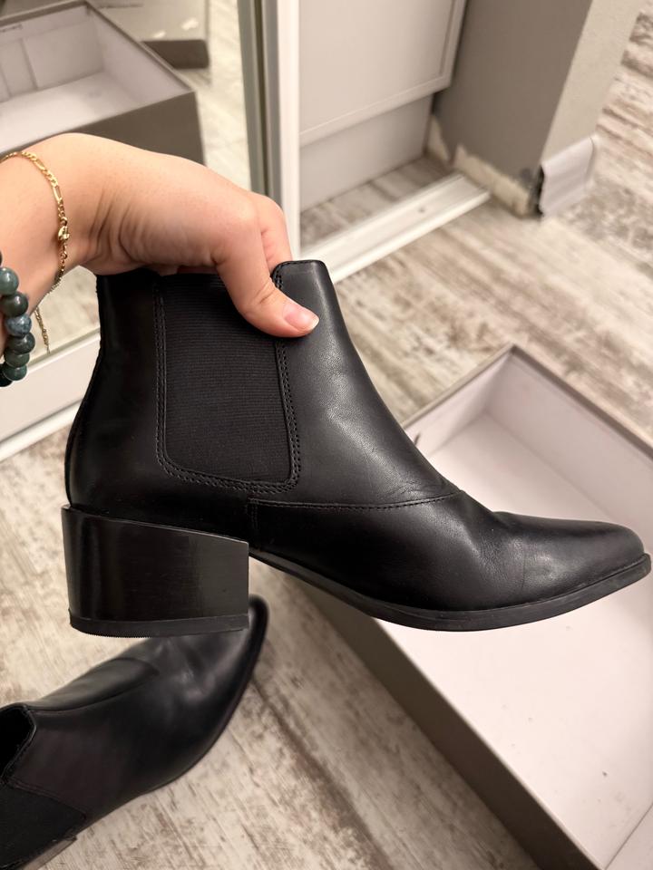 весенние ботинки Vagabond в отличном состоянии.